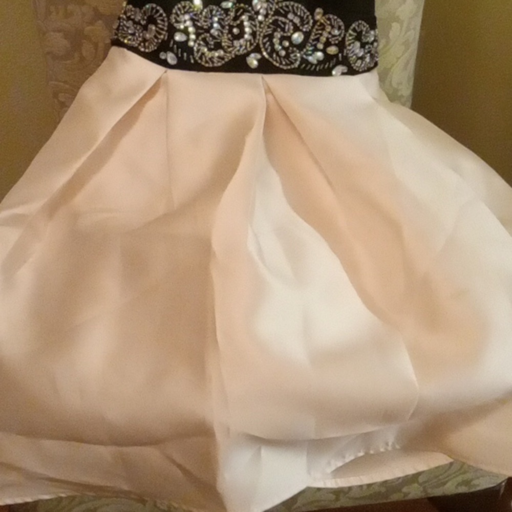 Cocktail Dress - Picture 2 of 3